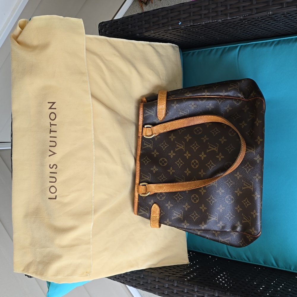 Authentic Louis Vuitton Batignolles Vertical